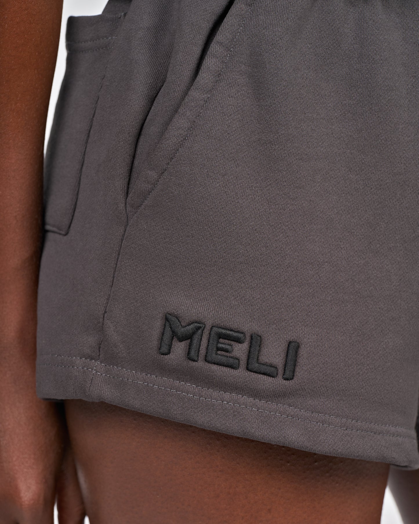 MELI WOMEN'S SWEATSHORTS