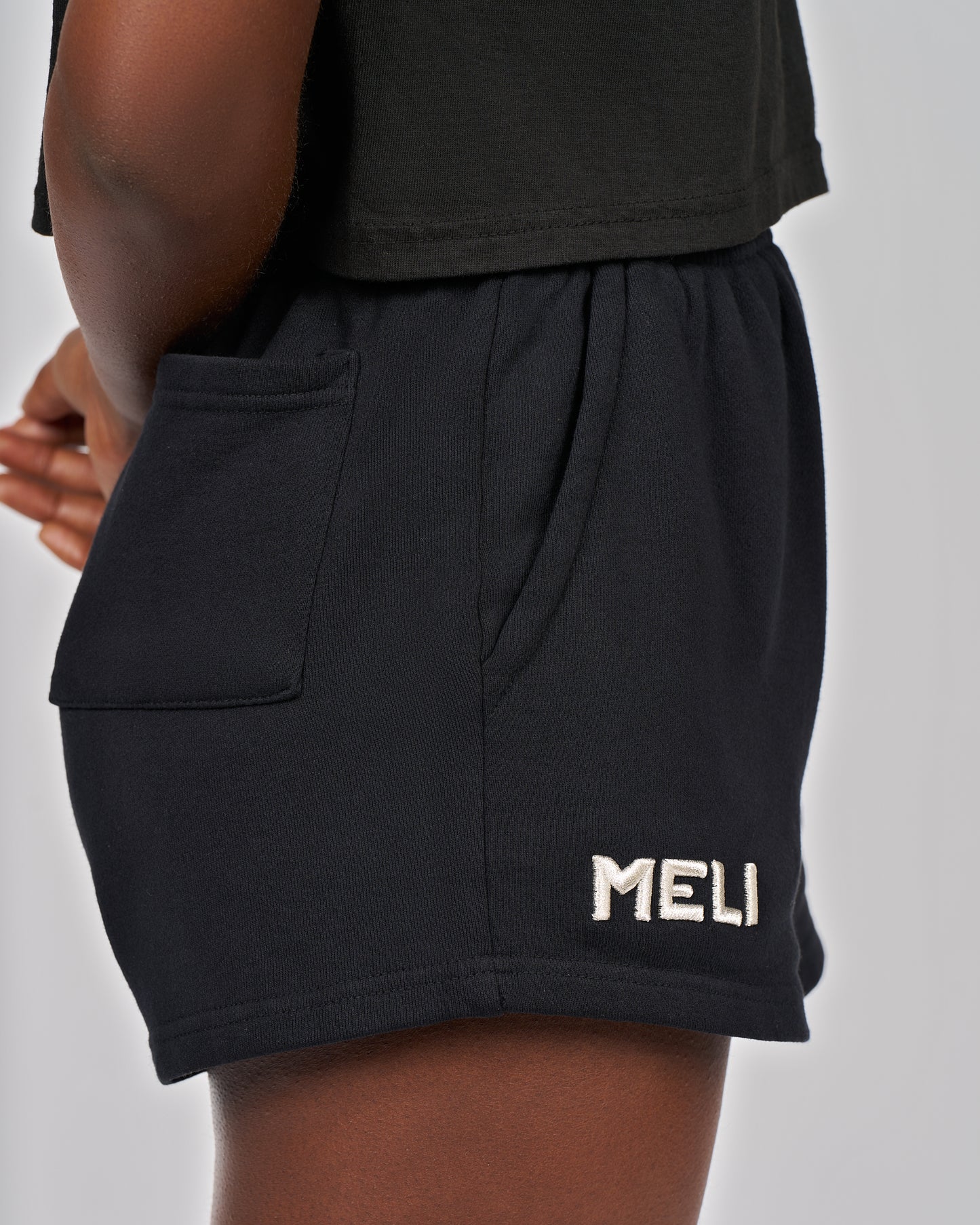 MELI WOMEN'S SWEATSHORTS