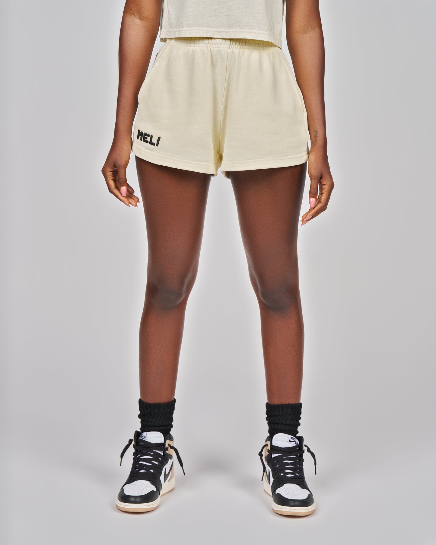 MELI WOMEN'S SWEATSHORTS