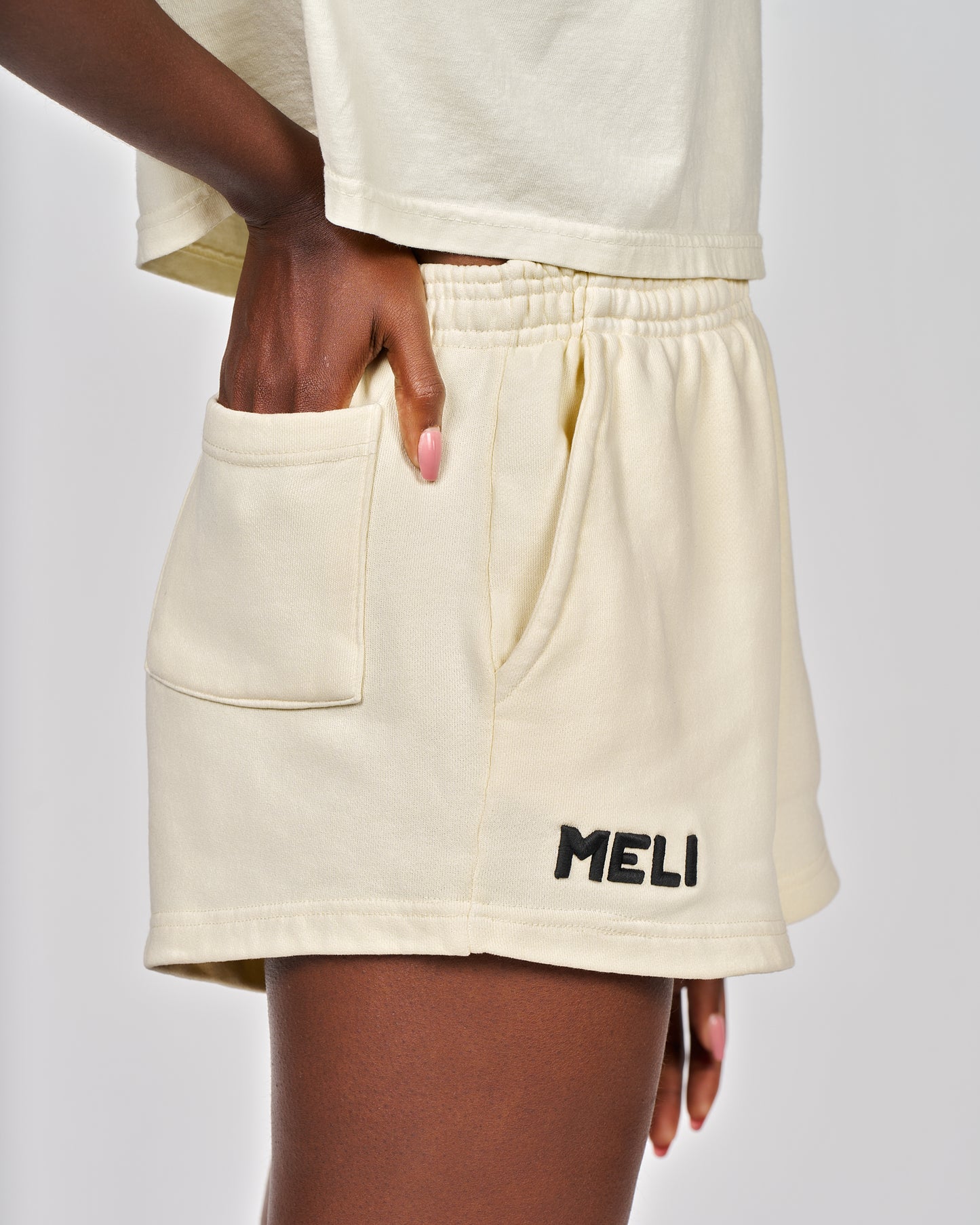 MELI WOMEN'S SWEATSHORTS