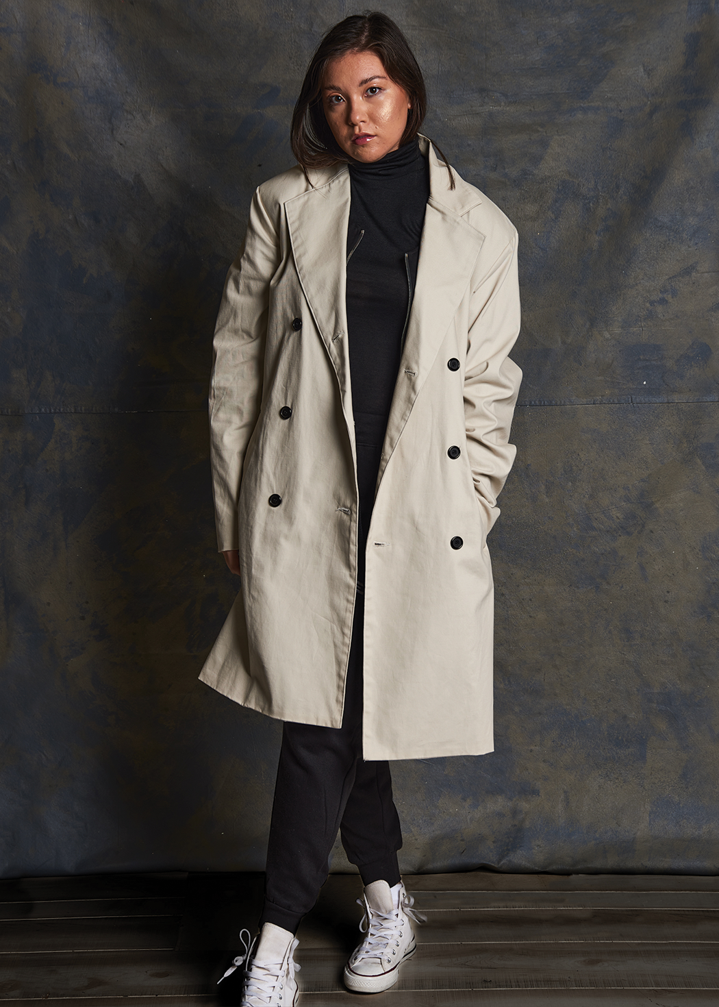 DOUBLE-BREASTED TRENCH COAT