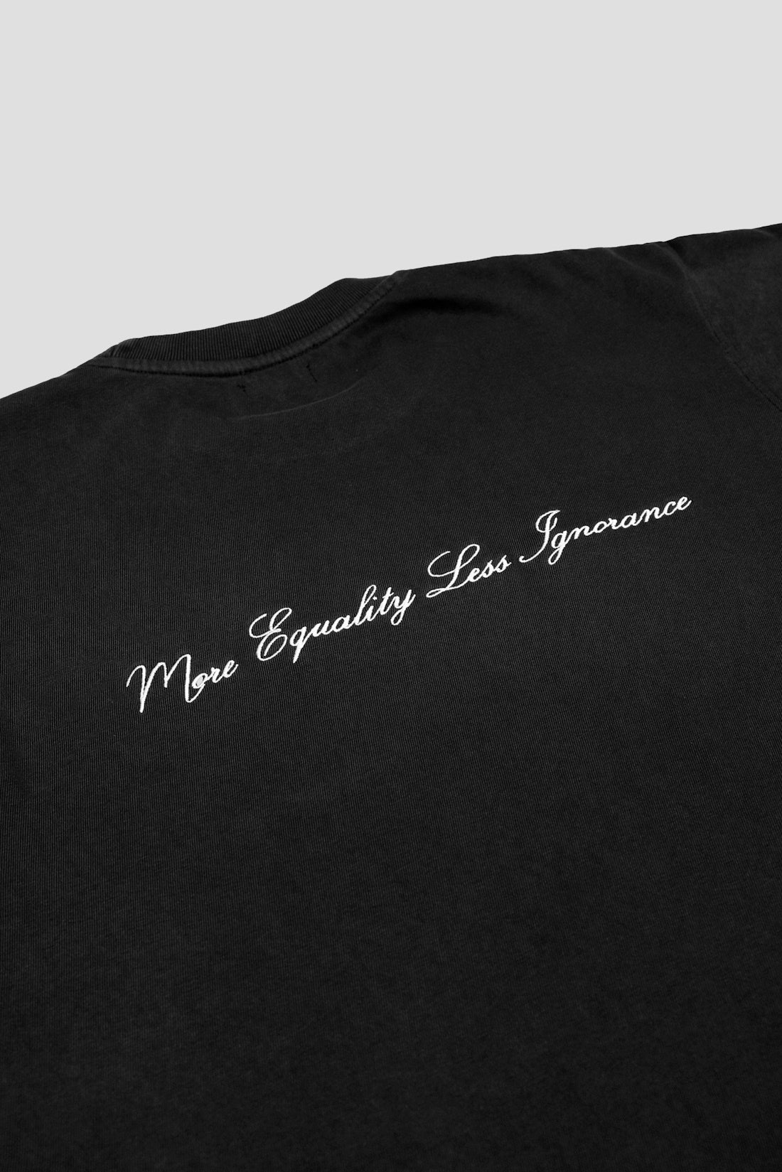 MELI SCRIPT TEE