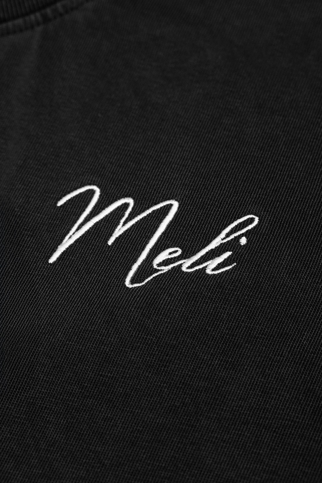 MELI SCRIPT TEE