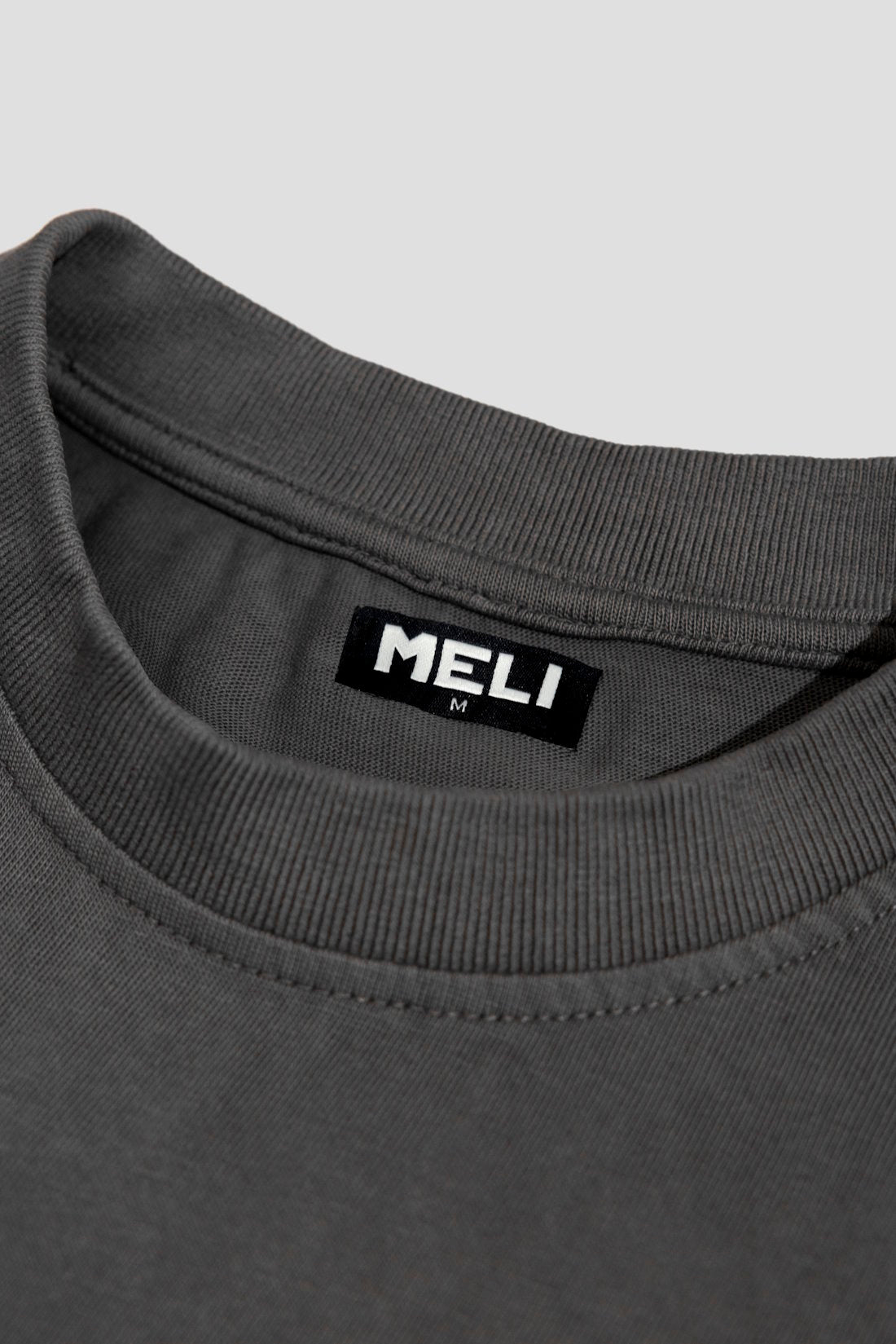 MELI SCRIPT TEE
