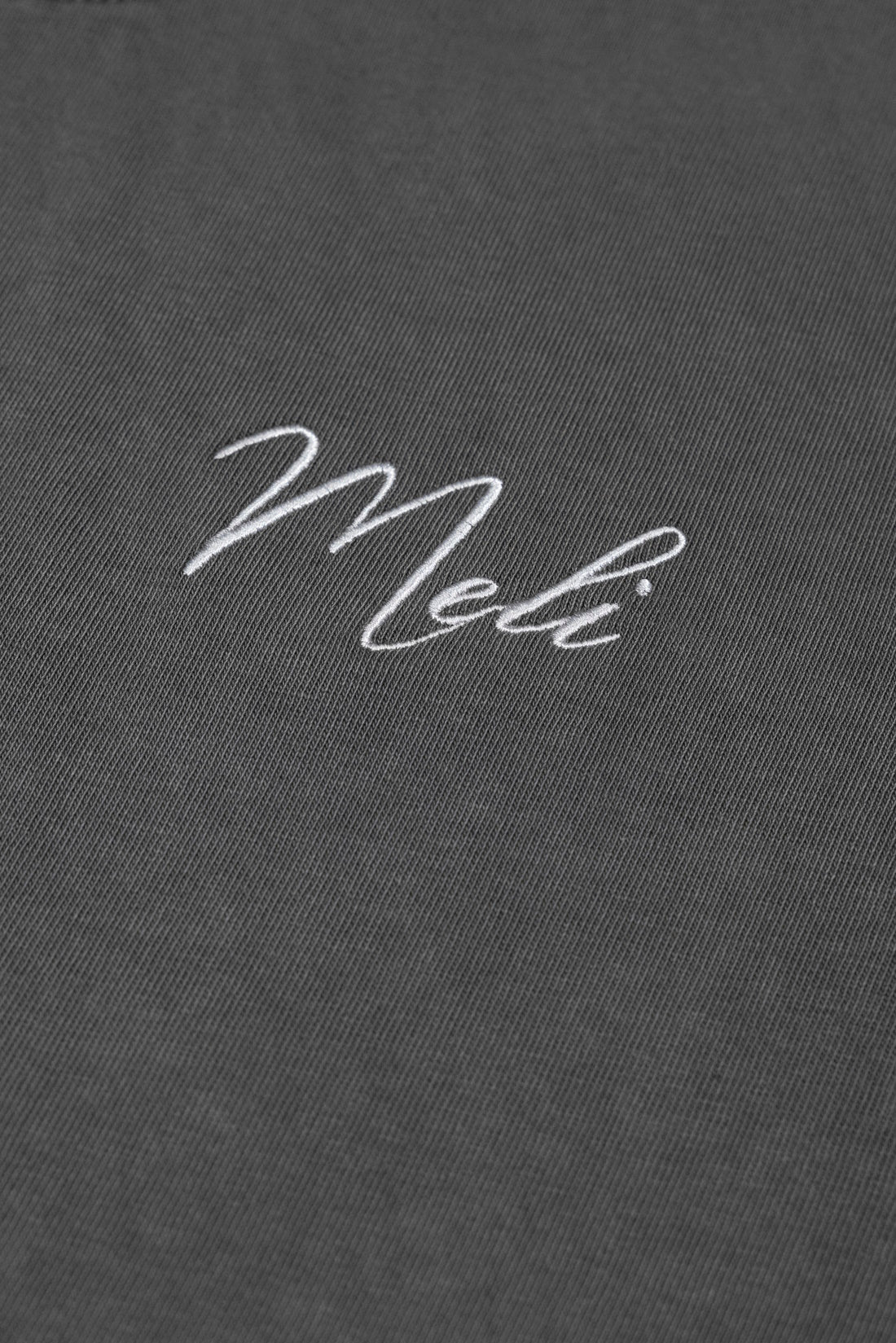MELI SCRIPT TEE