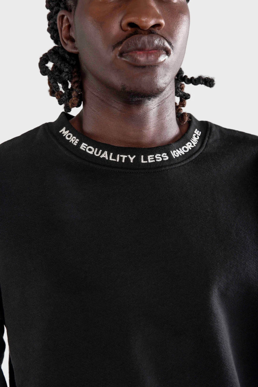 MELI TAGLINE CREWNECK
