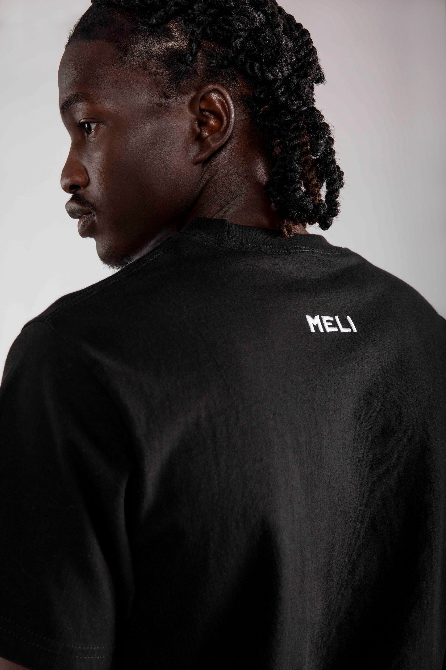 MELI TAGLINE CREWNECK