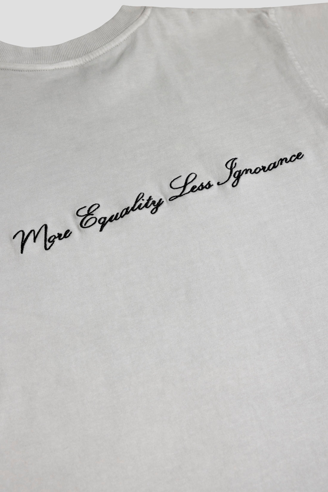 MELI SCRIPT TEE