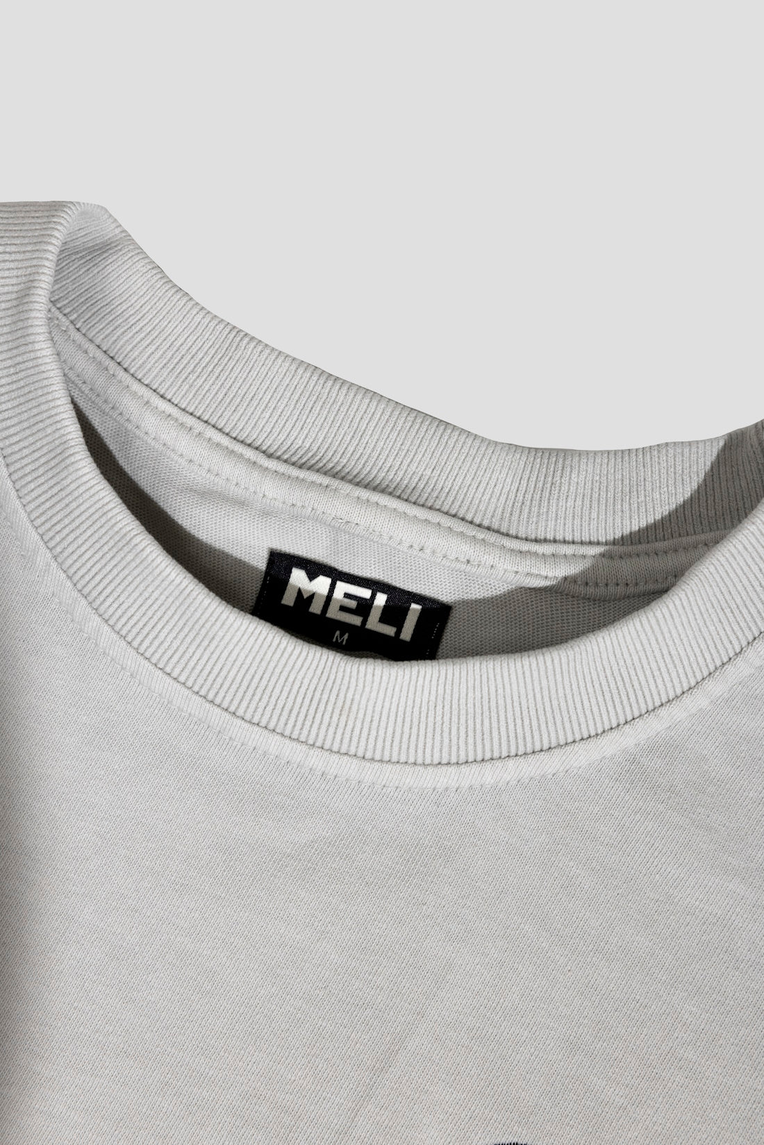 MELI SCRIPT TEE