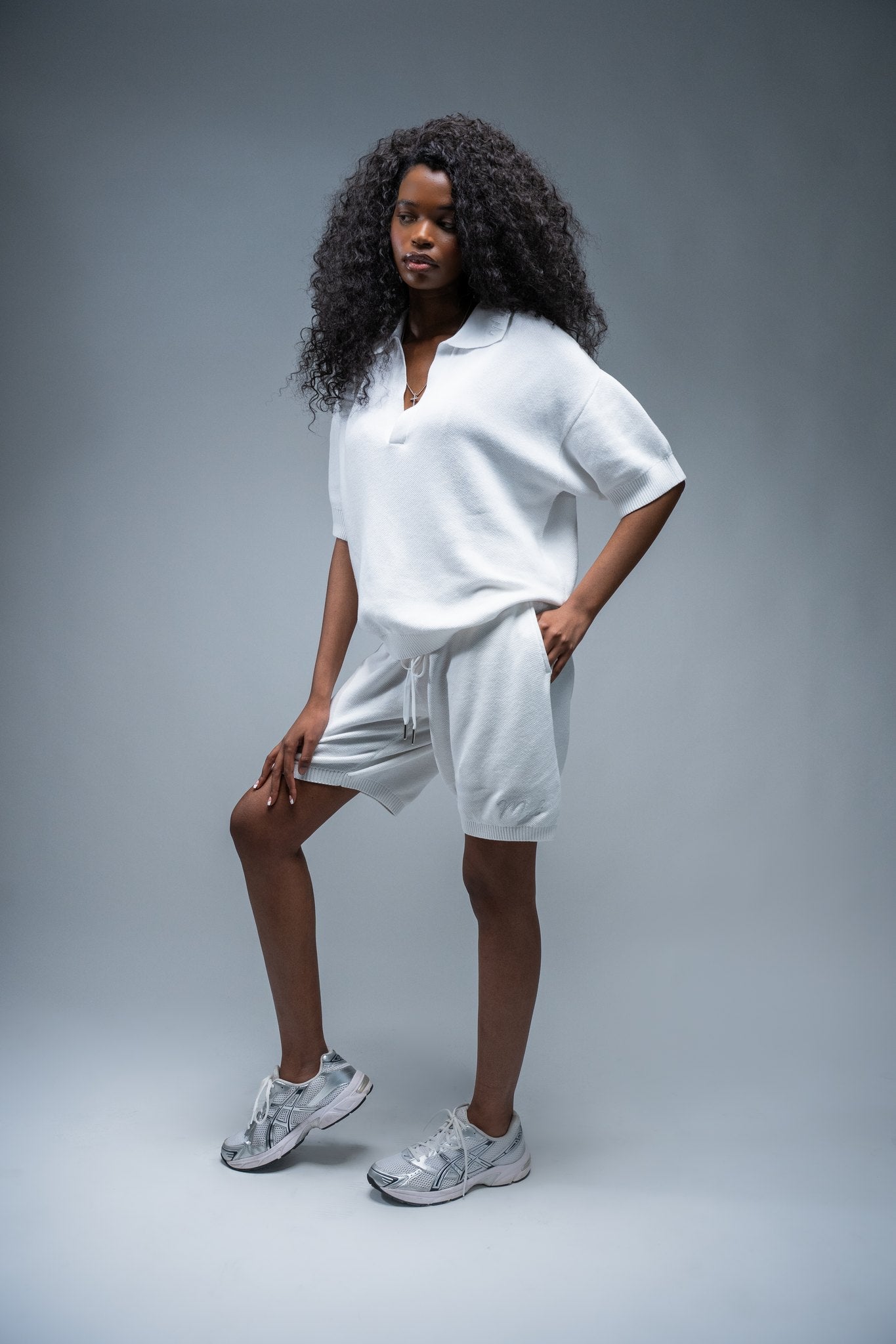 MELI KNIT SHORT — WHITE — Female model