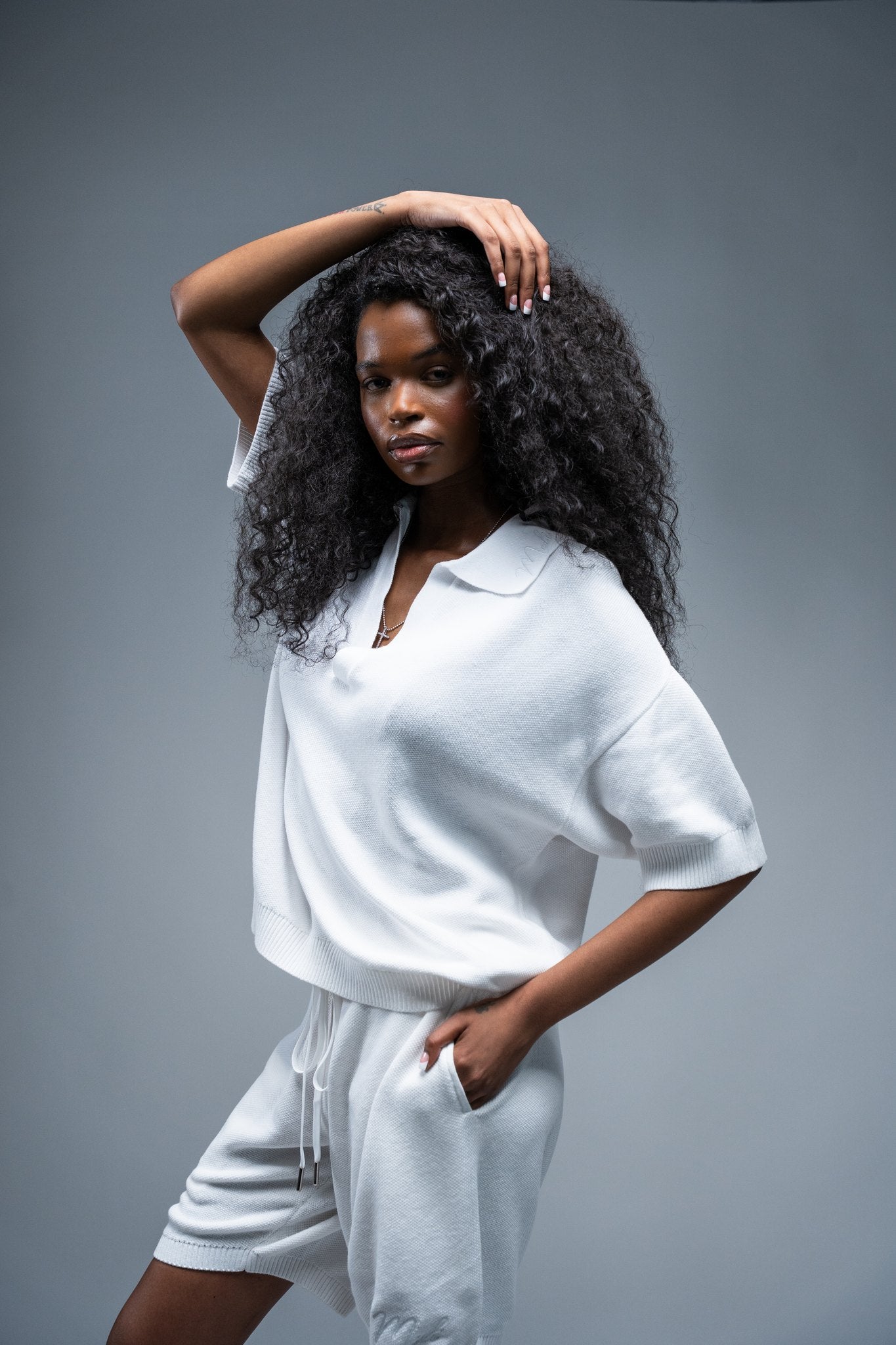 MELI KNIT SHORT — WHITE — Female model